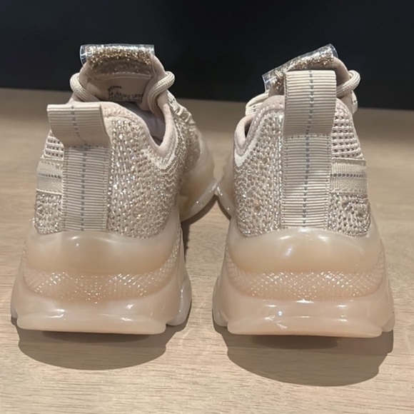 New authentic Steve Madden girls signature sneakers sz 2 display - Picture 7 of 13